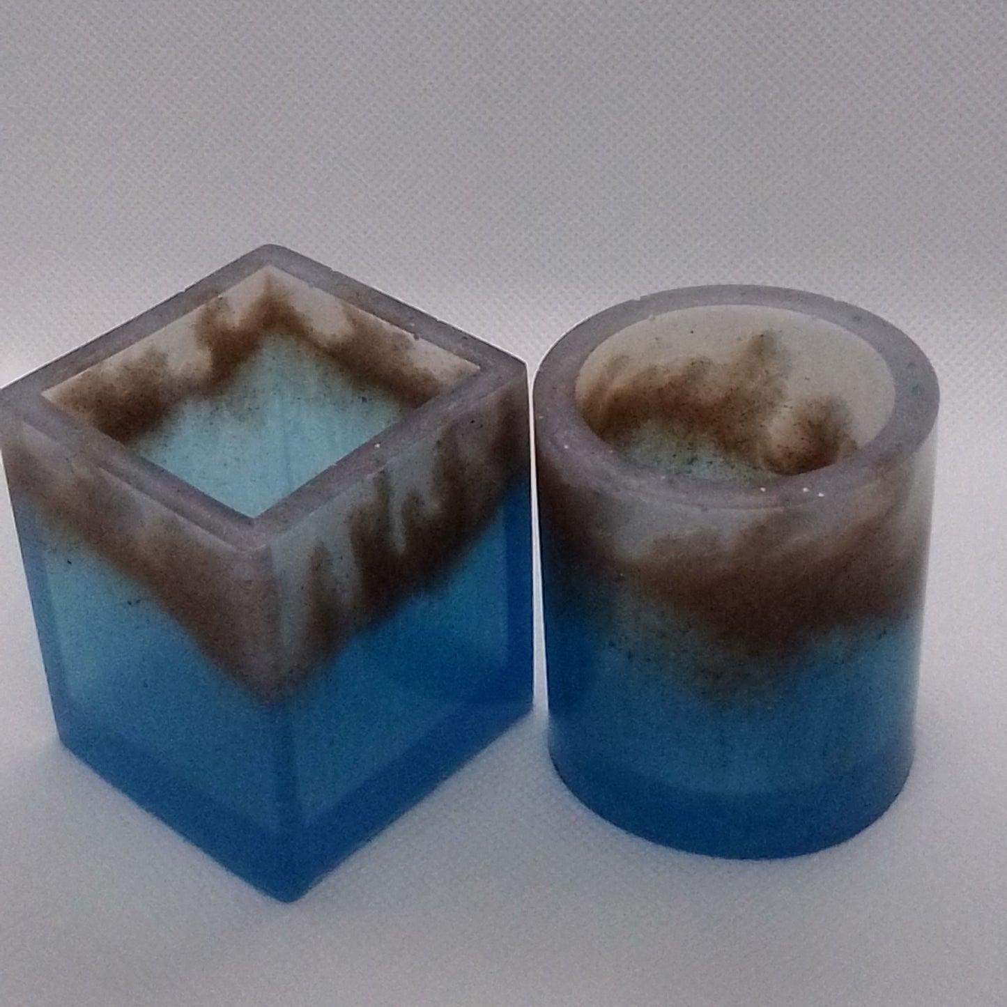 2pc set of small desk item holder